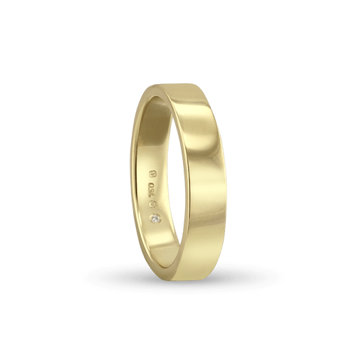 The CB Gentlemans Flat Court Shaped Wedding Ring Catherine Best Dev 18ct Yellow Gold 4mm 